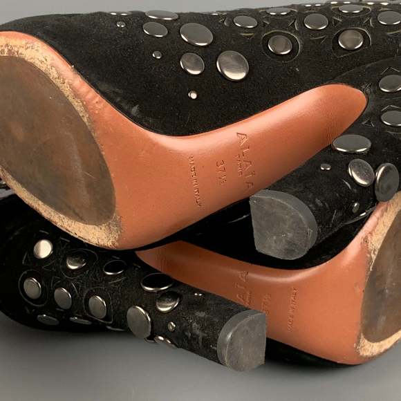 ALAIA Black Leather Studded Suede Back Zip Boots - Picture 7 of 7